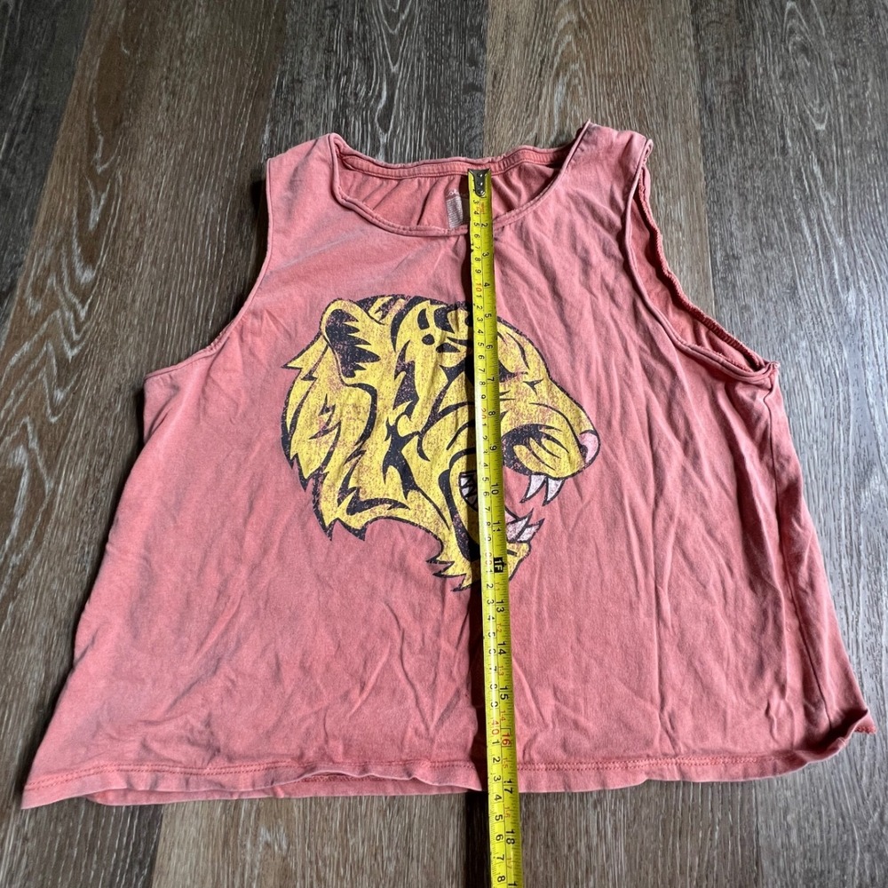 Colsie Graphic Tank Top Womens Small Pink Tiger Print Sleeveless Crop Tee - Picture 4 of 7